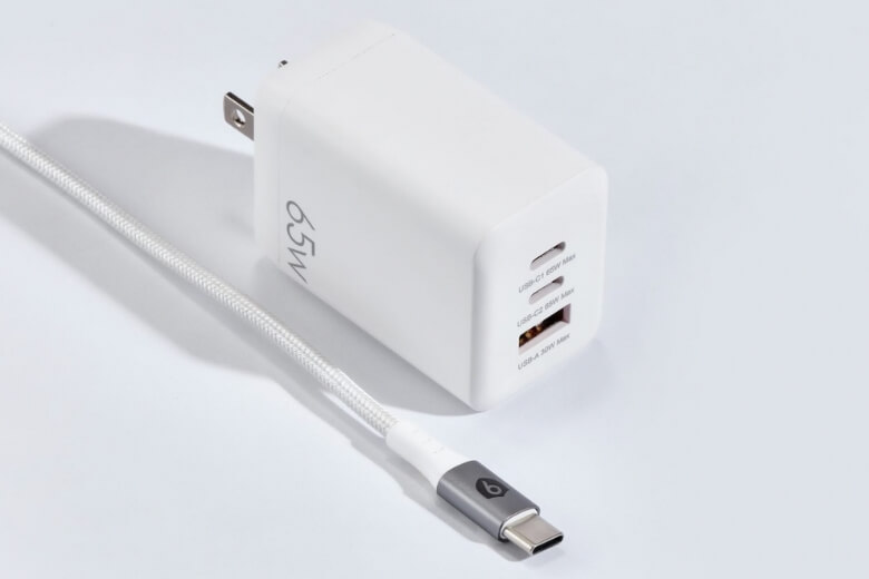 Bộ Combo cáp sạc 9Fit 65W Type-C to Type-C màu trắng - Chất liệu cao cấp, chứng nhận an toàn hàng đầu và thiết kế thông minh