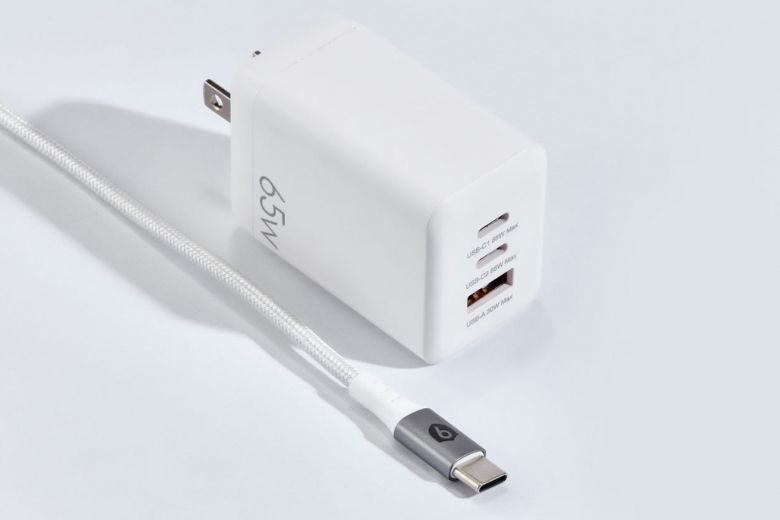 Bộ Combo cáp sạc 9Fit 65W Type-C to Lightning màu trắng - Sự di động và tiện lợi cũng là điểm mạnh của bộ combo này