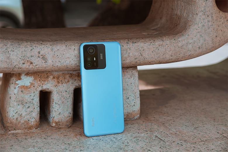 Ấn tượng thiết kế Xiaomi Redmi Note 12S