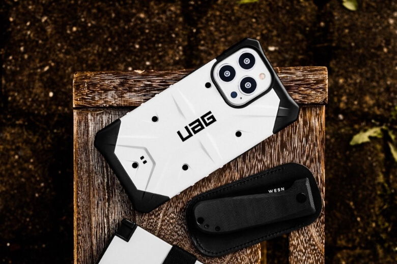 Ốp lưng iPhone 14 Pro Max UAG Pathfinder - Cấu tạo h&igrave;nh b&aacute;nh mật gi&uacute;p giảm thiểu sức va chạm của thiết bị khi chịu lực