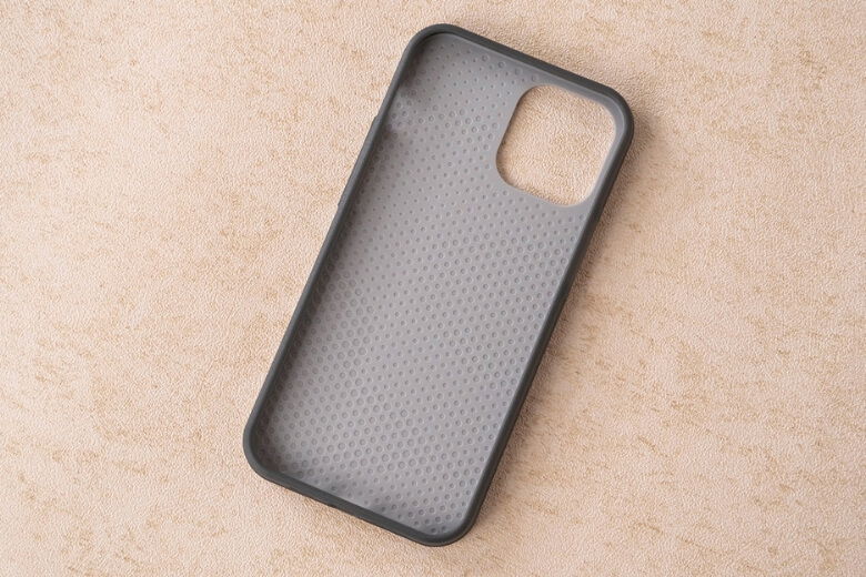 Không lo va đập, trầy xước làm xấu iPhone