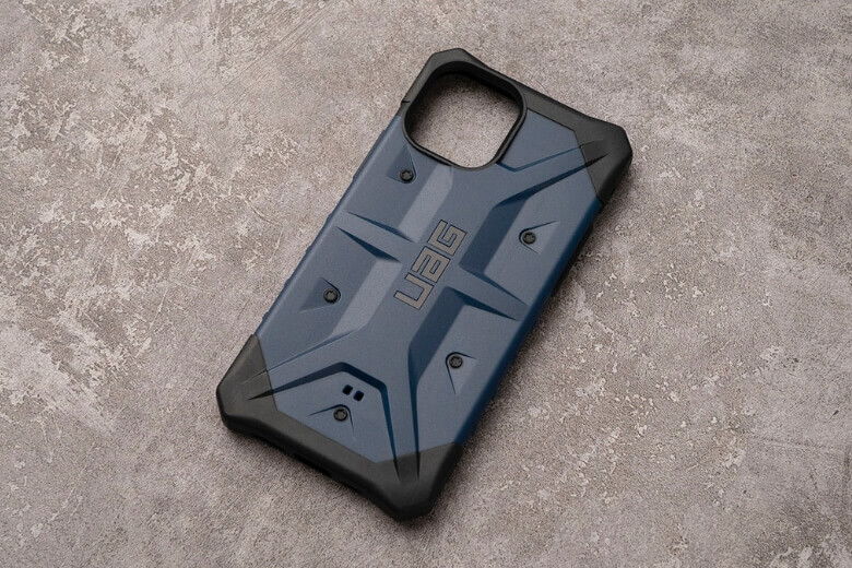 Ốp lưng iPhone 12 Pro Max UAG Pathfinder - kiểu dáng đặc biệt cuốn hút, chất liệu chăm chút kỹ lưỡng cho smartphone của bạn