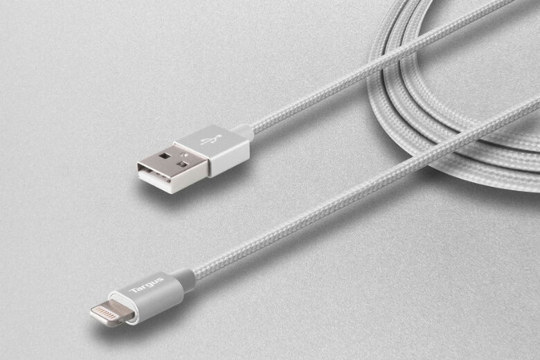 Cáp sạc Targus Lightning MFi 1.2m - Đạt chất lượng cao với nhiều tính năng và đáp ứng được các tiêu chuẩn hiệu suất của Apple