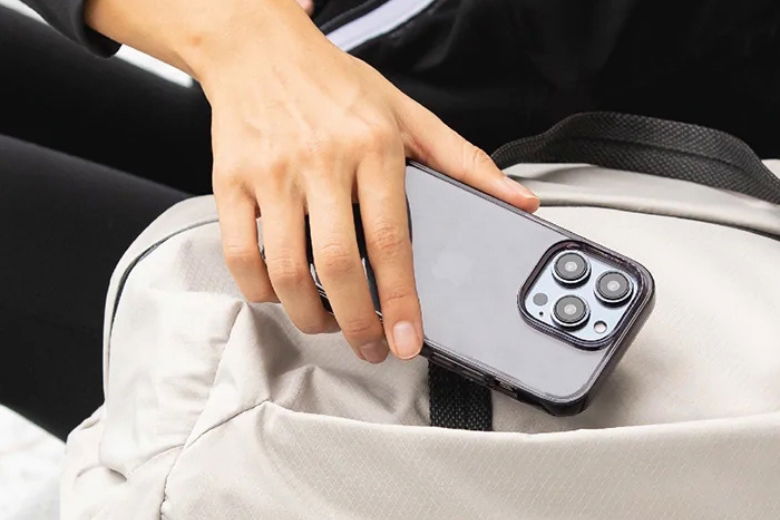 Ốp lưng iPhone 14 Pro Max UNIQ Air Fender - Bảo vệ điện thoại của bạn khỏi các tác động bên ngoài và tăng cường sự an toàn