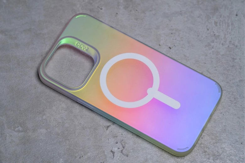 Ốp lưng iPhone 14 Pro ZAGG MagSafe Snap Matte Iridescent - Cung cấp tính năng cao cấp và phong cách không lẫn vào đâu được