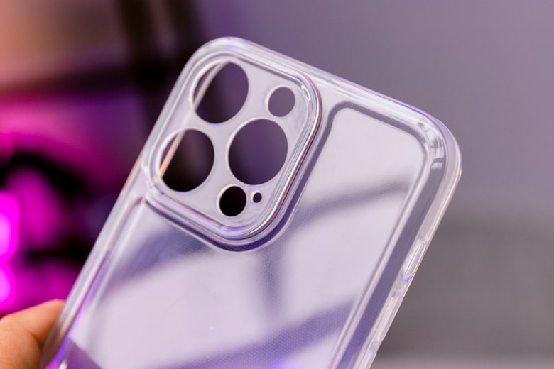 Tôn vinh thiết kế iPhone với chất liệu cao cấp