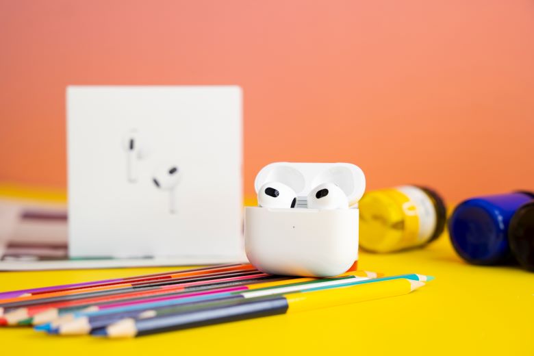 AirPods 3 2022 Lightning