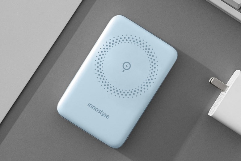 Pin sạc dự phòng Innostyle PowerMag 15W 2in1 Stand 10.000mAh PD 20W cũ - Dòng pin sạc đa năng cho năng lượng bền vững