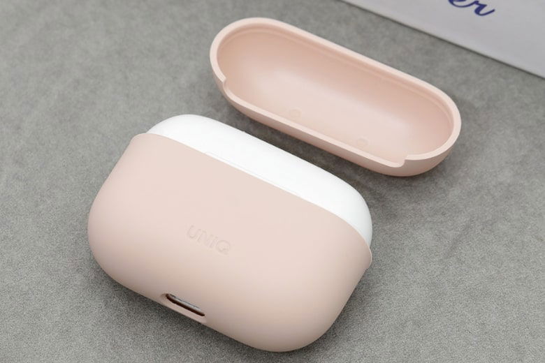 Ốp AirPods Pro 2 UNIQ Lino Hybrid Liquid Silicone - Phong cách đích thực, thế hệ mới của vỏ bảo vệ