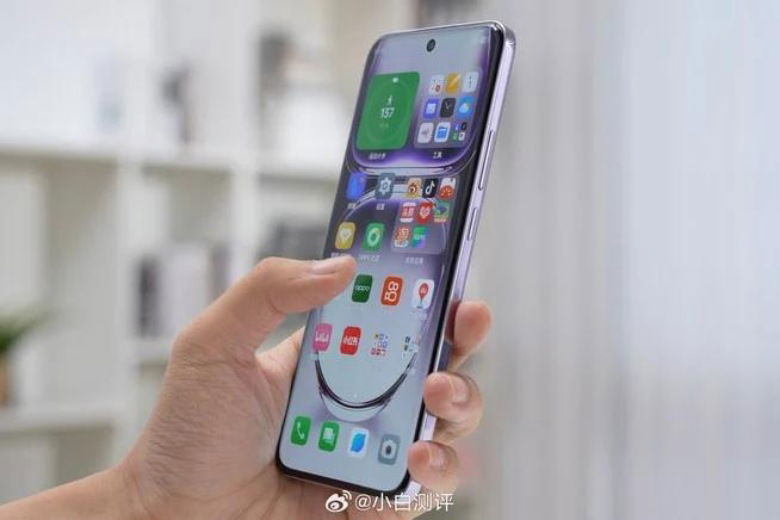 Điện thoại OPPO Reno12