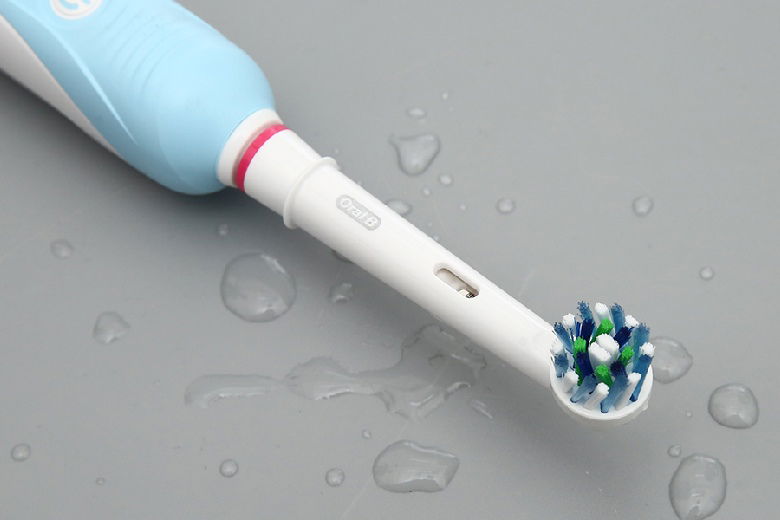 Lợi ích mà bàn chải điện Oral-B Pro 500 D16.513 mang lại