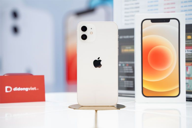 iPhone 12 Like new full box