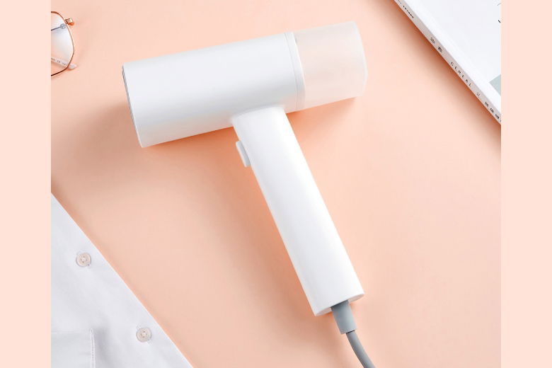 Bàn ủi hơi nước Lofans GT-306LW - Thiết bị gia dụng thông minh, tiện lợi