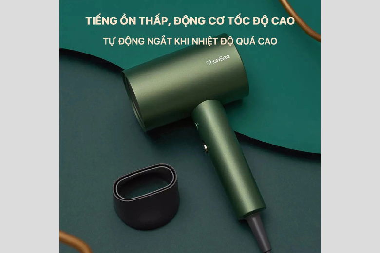 Công suất cao giúp sấy tóc khô nhanh