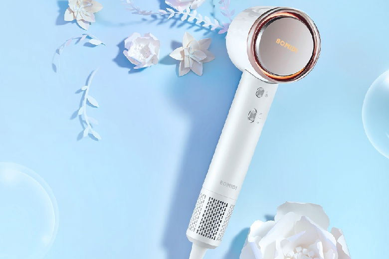 Hướng dẫn sử dụng và lưu ý cần biết về máy sấy tóc bổ sung ion Bomidi HD04
