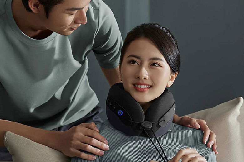 Ai nên sử dụng máy massage cổ Philips PPM3306