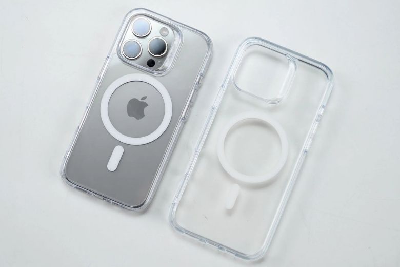 Ốp lưng iPhone 16 Pro Max ESR Classic Hybrid HaloLock - Tôn vinh vẻ đẹp nguyên bản với mặt lưng trong suốt hoàn hảo