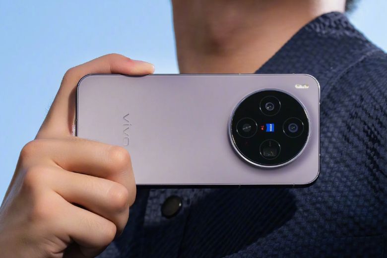 Camera Vivo X300 Pro có cảm biến chính 50MP