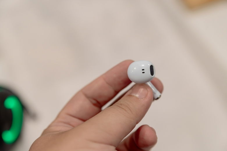 Tai nghe Sounarc chống ồn chủ động