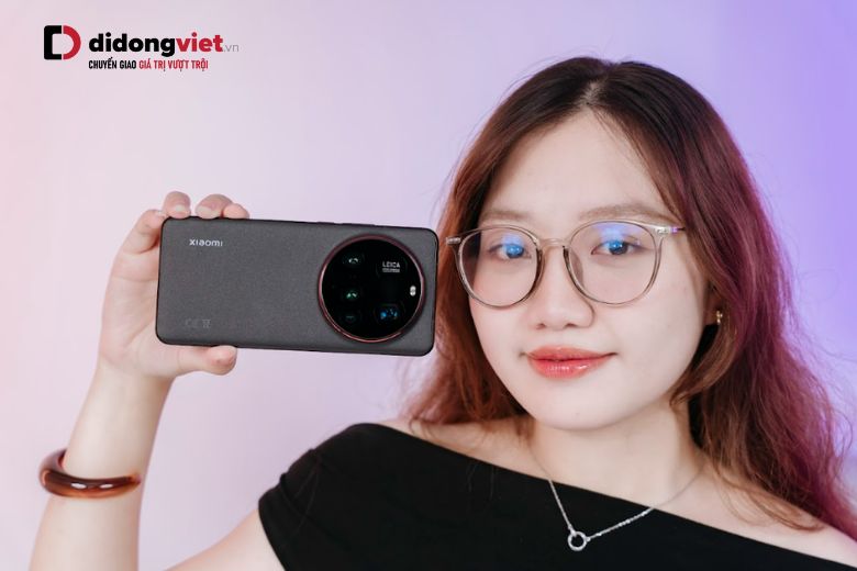 Bộ nhớ 512GB sẵn sàng đáp ứng nhu cầu sử dụng không gian lưu trữ cao của người dùng chuyên nghiệp