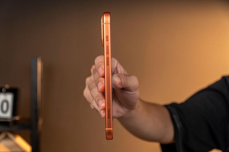 Mua iPhone 17 series cũ nên kiểm tra ngoại hình