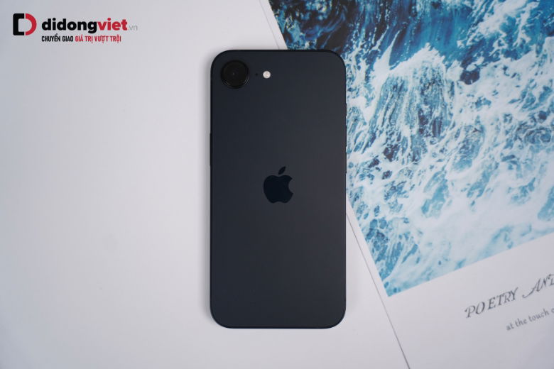 Dung lượng pin của iPhone 16e cũ khá tốt