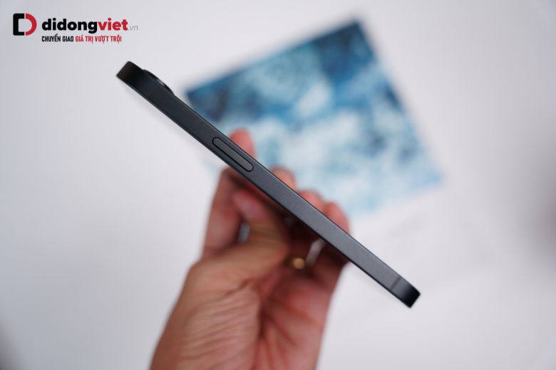 Thiết kế siêu mỏng của iPhone 16e