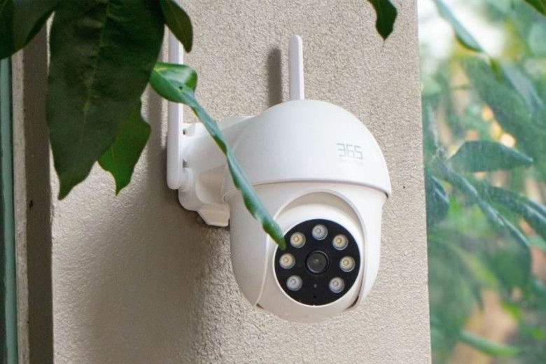Camera IP ngoài trời 3MP 365 Selection OC1 - AI nhận diện chuyển động, bảo  vệ chủ động 24/7