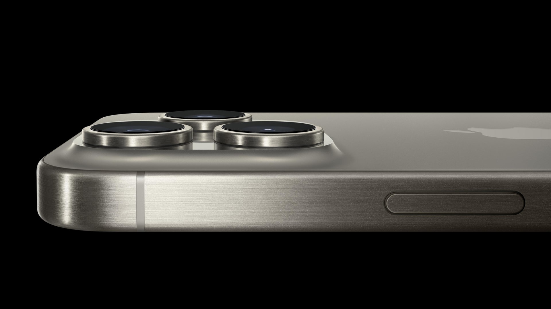 iPhone 15 Pro màu Titan tự nhiên