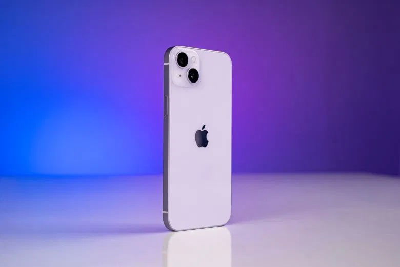 iPhone 14 thường màu tím
