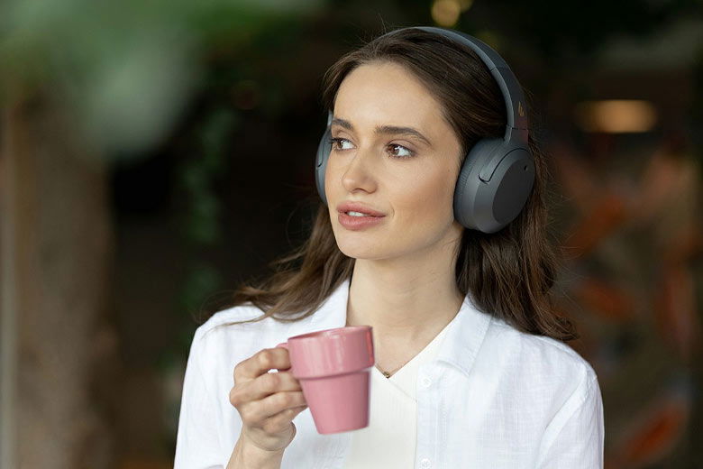 Tai nghe Bluetooth chụp tai Edifier W820NB
