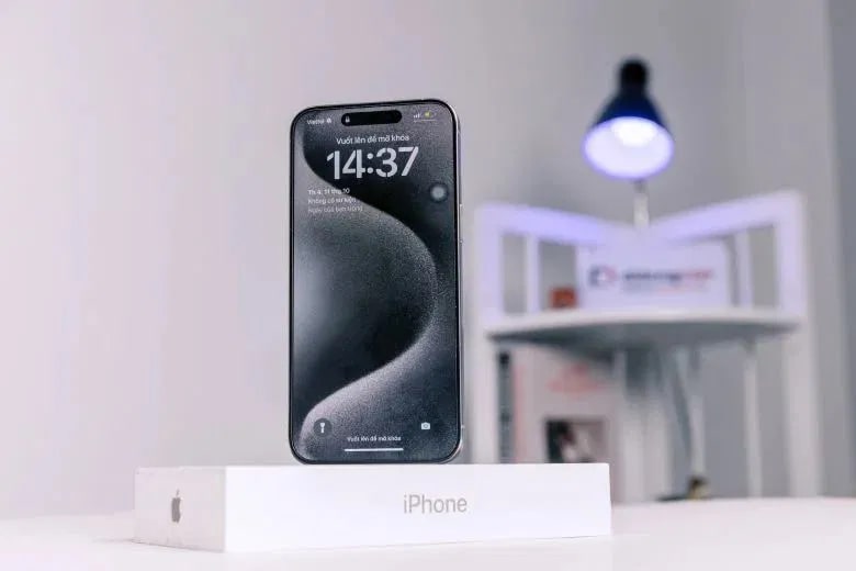 Màn hình iPhone 15 Pro Max 256GB Likenew vẫn sắc nét