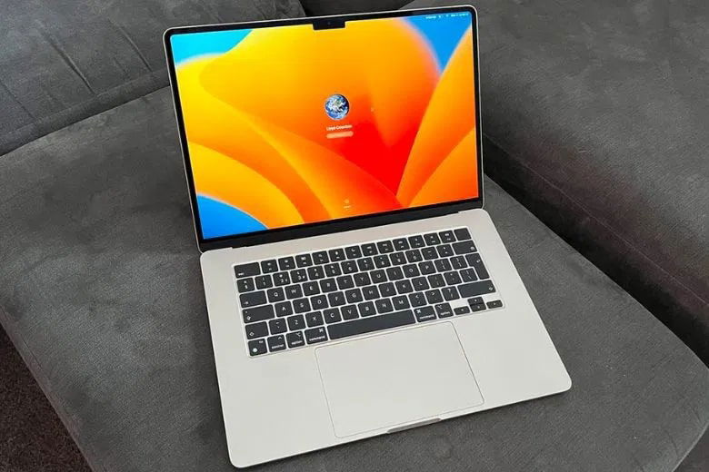 Pin MacBook Air M2 15 inch