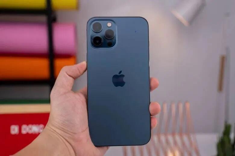 Cận cảnh iPhone 12 Pro 128GB Likenew