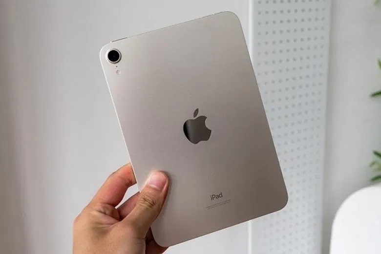 Bộ nhớ 64GB đủ để lưu trữ các thông tin và ứng dụng cơ bản
