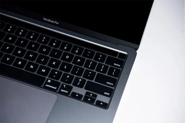 Lưu ý khi mua MacBook Pro 13-inch 2022 M2 8GB/256GB Likenew