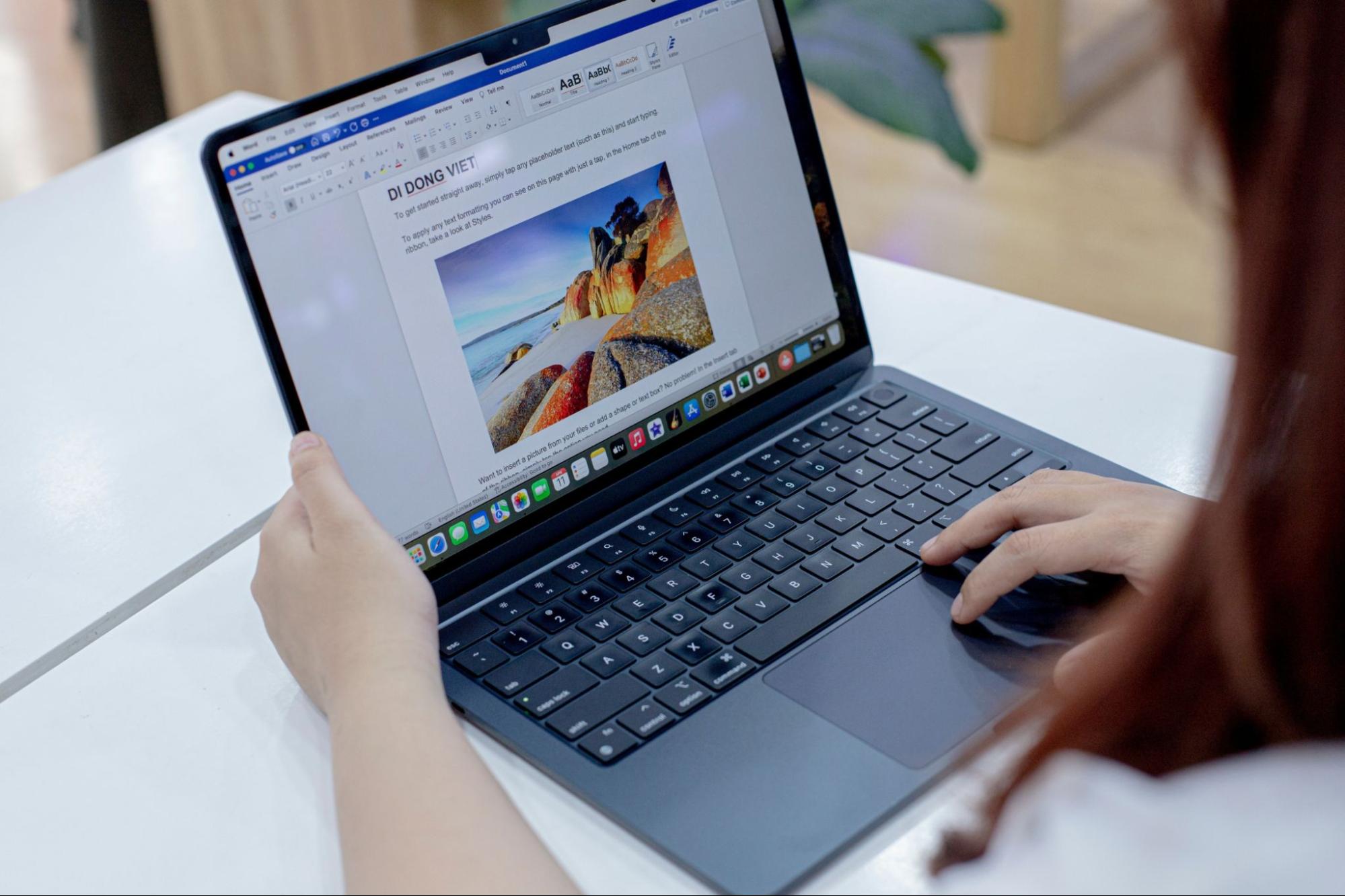 Pin MacBook Pro M3 ấn tượng
