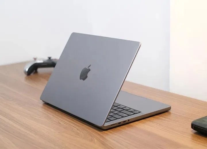 MacBook Pro M3 kết nối linh hoạt