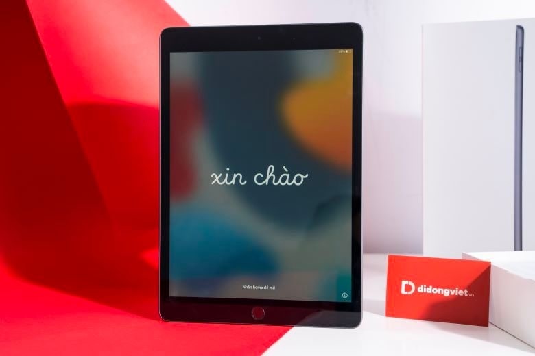 Apple Pencil 1st gen & Smart Keyboard đang có mức giá ưu đãi tại Di Động Việt