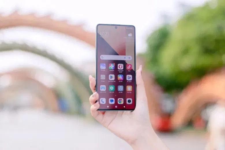 Màn hình AMOLED 1.5K với tần số quét 120Hz sắc nét