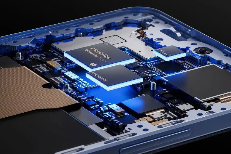 Hiệu năng mạnh mẽ với Dimensity 8200-Ultra