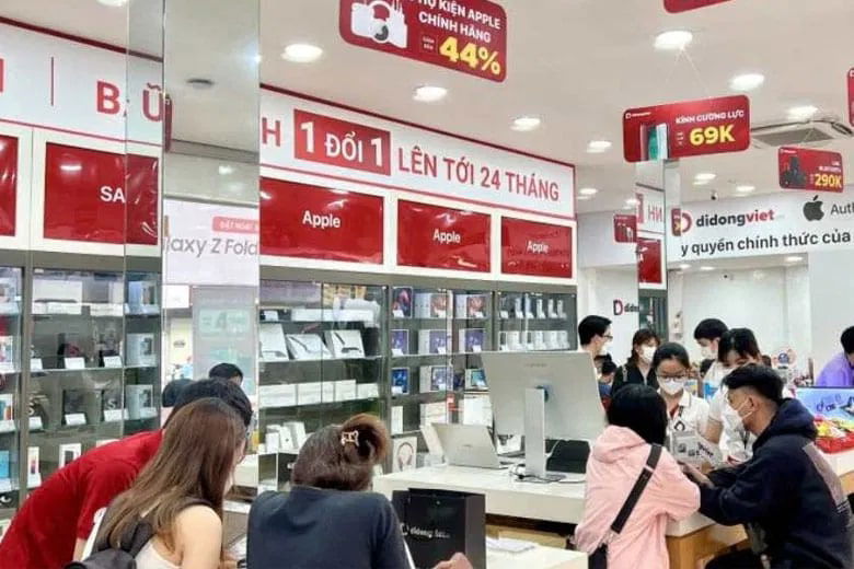 So sánh thiết kế Xiaomi 13 5G và Xiaomi 12 5G tại Việt Nam