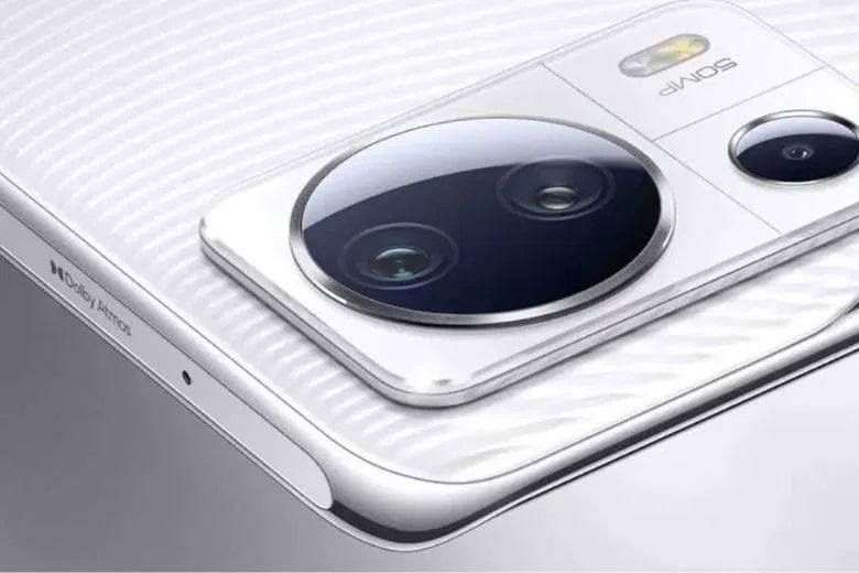Xiaomi 13 Lite 5G được trang bị màn hình AMOLED 