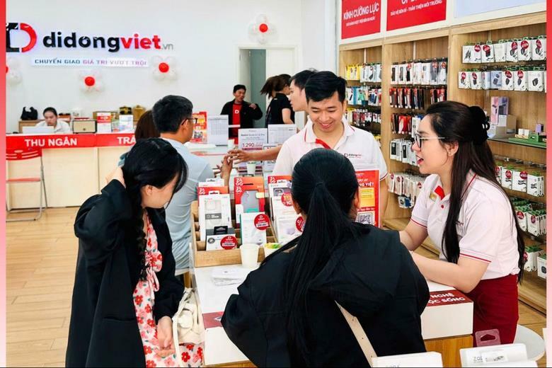 Mua sắm tưng bừng tại Di Động việt