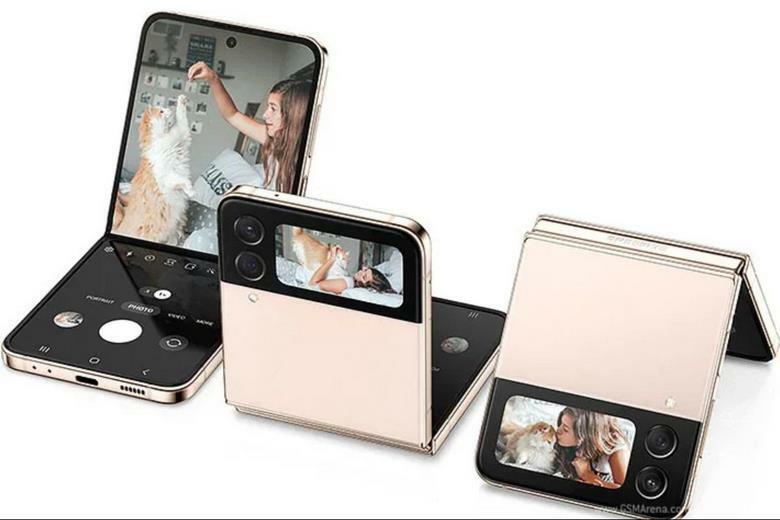 Samsung Galaxy Z Flip4 màu hồng vàng