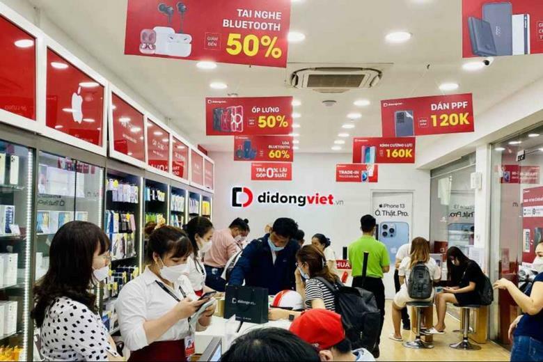 Mua sắm ngập tràn tại Di Động Việt