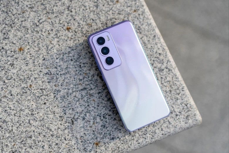 Kết nối mạng 5G mạnh mẽ trên OPPO Reno12 Pro 5G 12GB/256GB