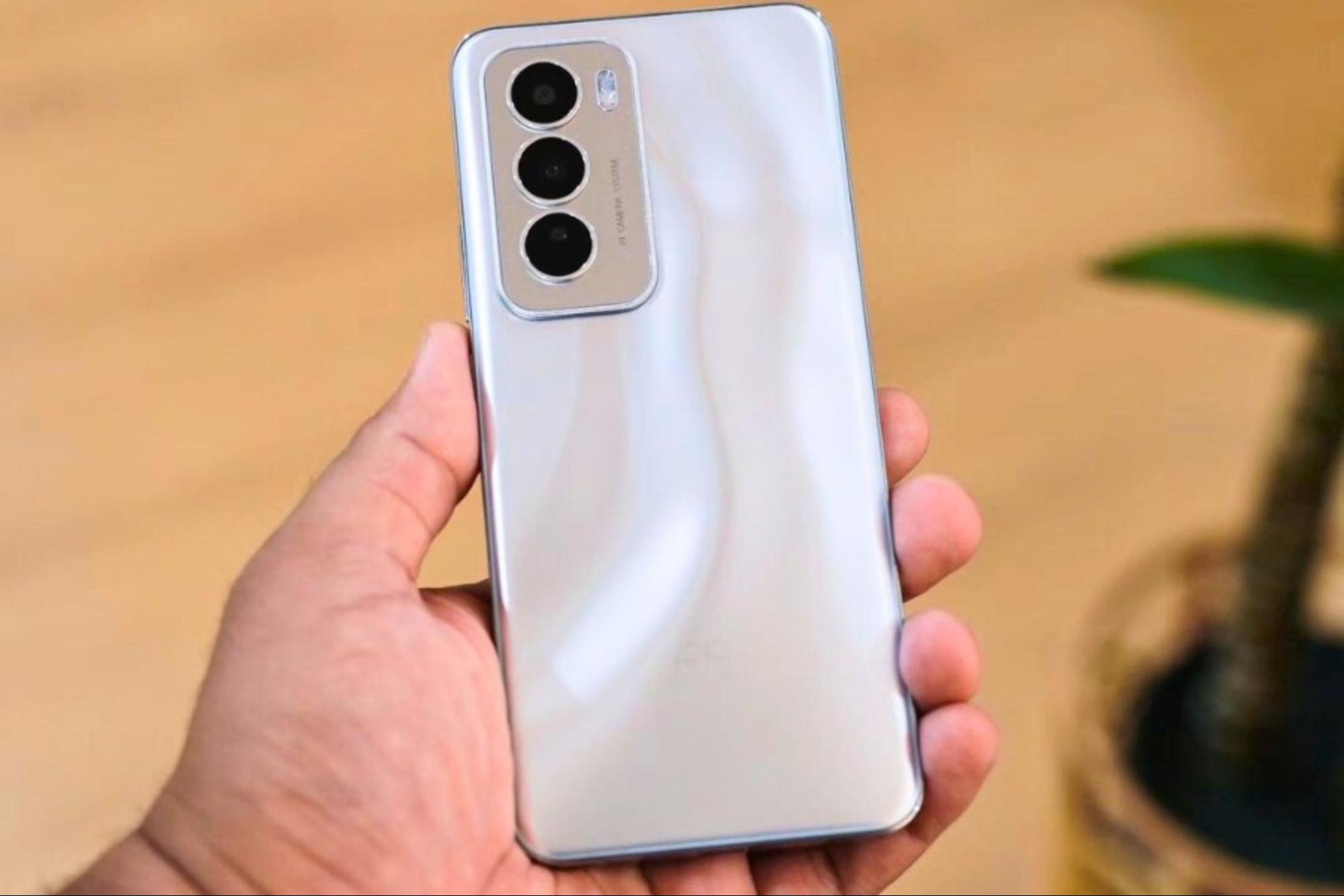 Kết nối 5G ổn định, mạnh mẽ trên OPPO Reno12 5G 12GB/256GB