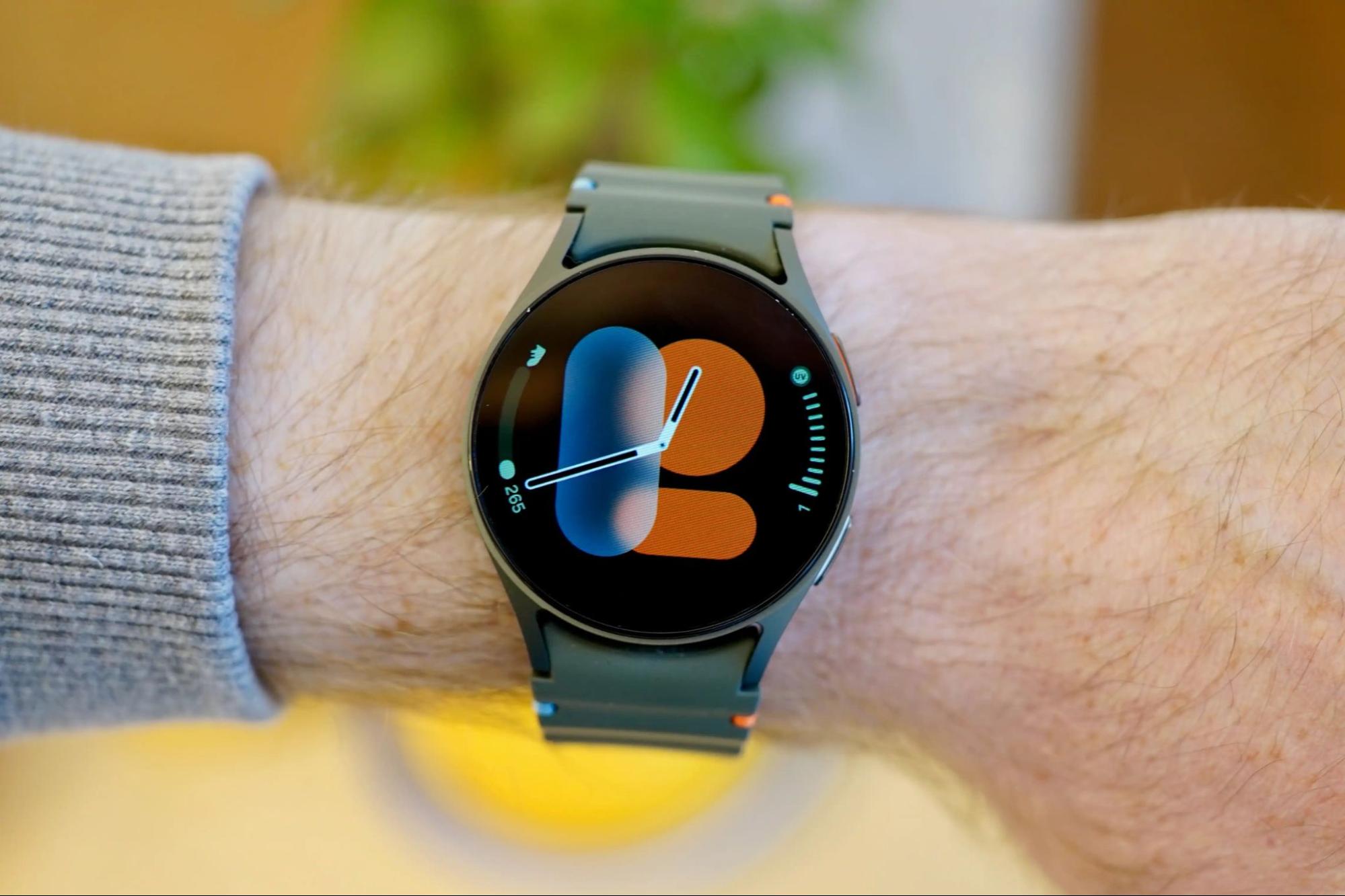 Galaxy Watch7 L315 LTE 44mm gây ấn tượng với thiết kế tinh tế