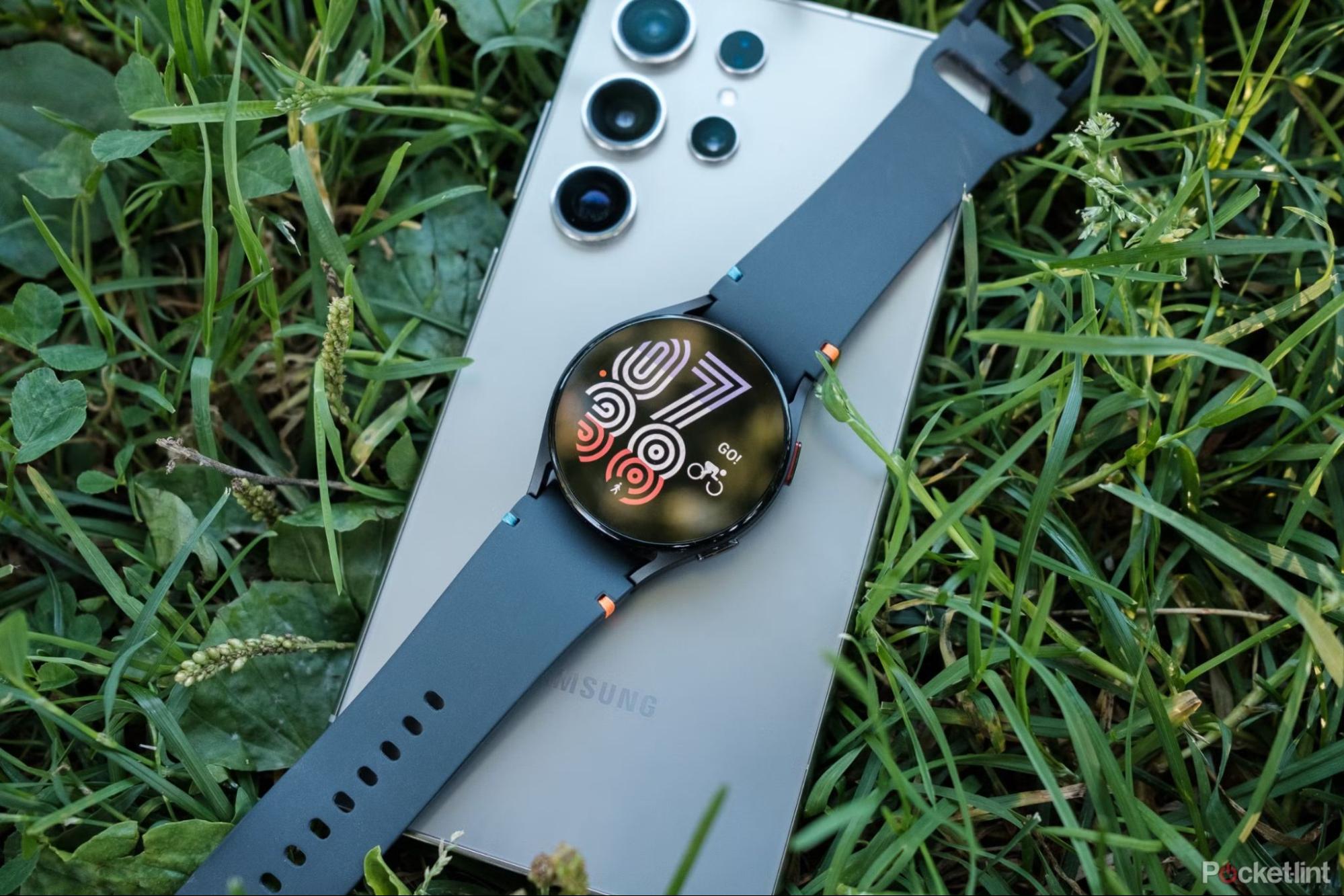 Kết nối smartphone với Samsung Galaxy Watch FE 40mm